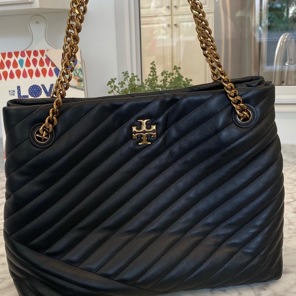 Tory Burch quilted leather handbag - Picture 2 of 14